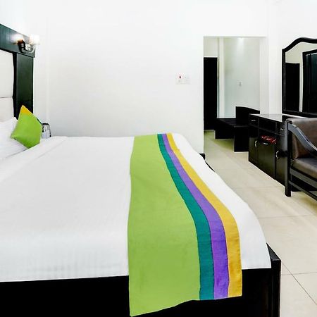 Treebo Trend Mussoorie Club Hotel Dehradun Ngoại thất bức ảnh