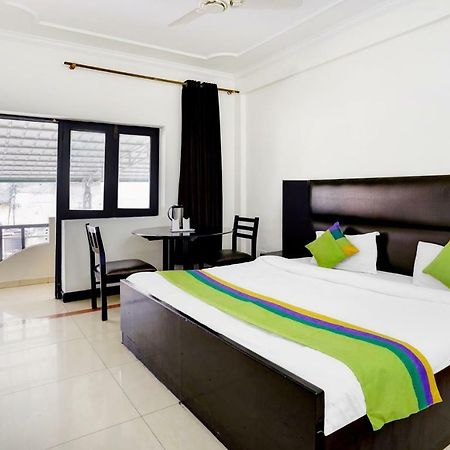 Treebo Trend Mussoorie Club Hotel Dehradun Ngoại thất bức ảnh