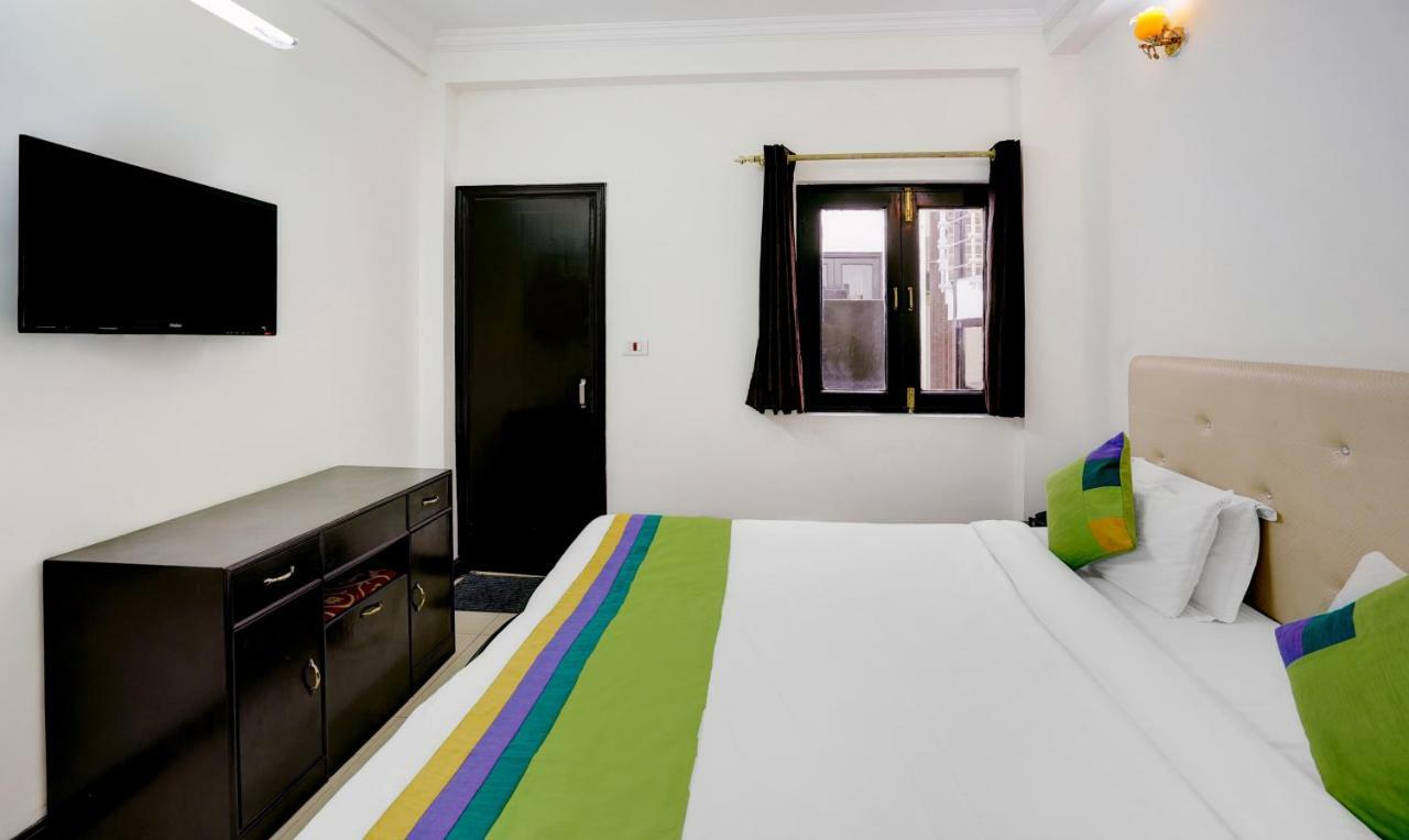Treebo Trend Mussoorie Club Hotel Dehradun Ngoại thất bức ảnh