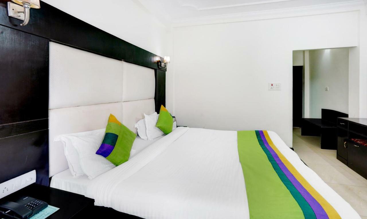 Treebo Trend Mussoorie Club Hotel Dehradun Ngoại thất bức ảnh