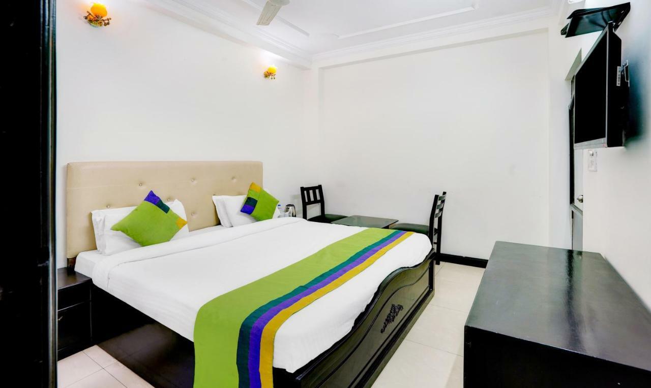 Treebo Trend Mussoorie Club Hotel Dehradun Ngoại thất bức ảnh